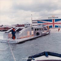 AP1-88 hovercraft number 1 - shipping the superstructure